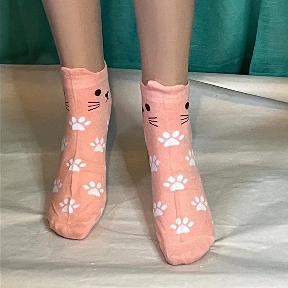 Womens Cat Paw Print Socks NWT - Picture 4 of 9